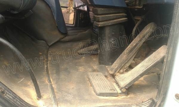 รถบรรทุก 10 ล้อดั้มพ์ ISUZU