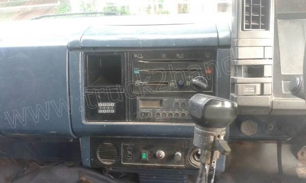 รถบรรทุก 10 ล้อดั้มพ์ ISUZU