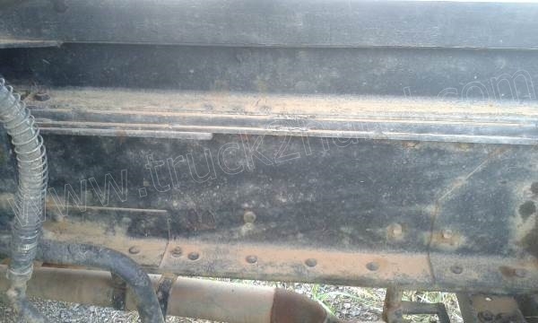 รถบรรทุก 10 ล้อดั้มพ์ ISUZU