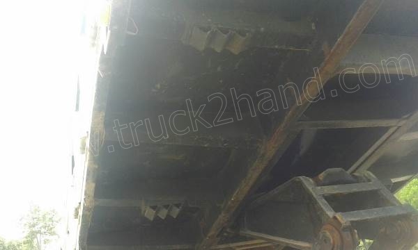 รถบรรทุก 10 ล้อดั้มพ์ ISUZU