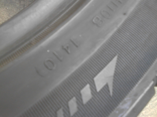 225/45R17 THUNDERER MACH II R701 มี 2 เส้น ลายสวยๆ ไม่มีปะ TEL.081-427-3941 225/45R17 THUNDERER MACH II R701 มี 2 เส้น ลายสวยๆ ไม่มีปะ TEL.081-427-3941