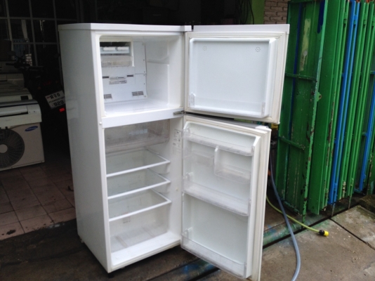 **** ขายตู้เย็น Mitsubishi 2 ประตู **** **** ขายตู้เย็น Mitsubishi 2 ประตู ****