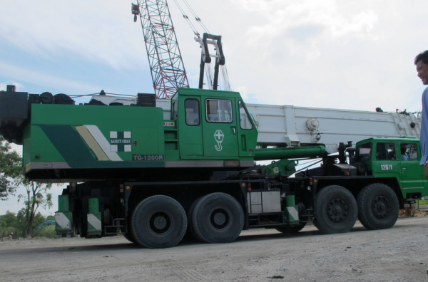 ขาย TADANO TG1000R