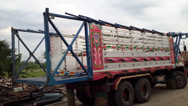 ขายรถสิบล้อ2เพลาดั้มเครื่อง360แรงช่วงล่าง240มีแป็บวิ่งอ้อยมีระบบลากจูงพร้อมเล่มพร้อมโอน ขายรถสิบล้อ2เพลาดั้มเครื่อง360แรงช่วงล่าง240มีแป็บวิ่งอ้อยมีระบบลากจูงพร้อมเล่มพร้อมโอน