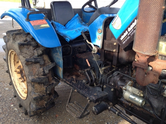 แทรกเตอร์แชมป์ MX4548 4 WD 2 เพลาพร้อมผาน 6