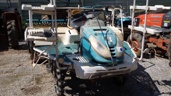 รถดำนาคูโบต้า 8แถวเครื่องยนต์ดีเซล ถูกม๊าก  50000