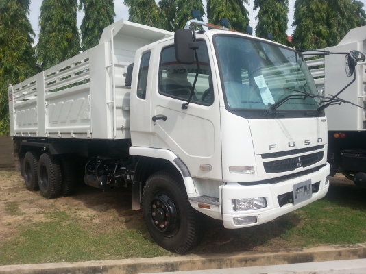 ขาย FUSO 270แรงม้า พร้อมกระบะดร้ำสามมิตร ( มือ 1)