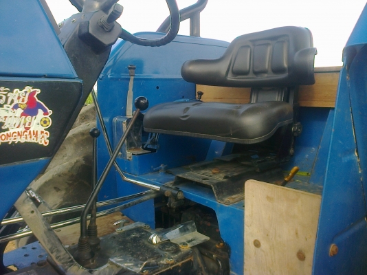 ขอบคูณTRUCK2HANDขายแล้วรถไถFORD รุ่น6640สองเพลาคานหน้าคาลาโล่มีทะเบียนสนใจ0810076640