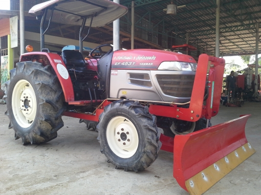 ขายแทรกเตอร์ YANMAR 453 พร้อมเล่มเล่มทะเบียน มีใบดันหน้า โรตารี่ ผาน 6 เครื่องนิ่มๆคับ