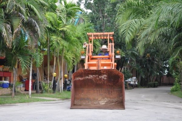 ขายรถตัก TOYOTA 2SG10สวยเดิมจากญี่ปุ่น บุ้งกี๋กระดก ยังไม่เคยใช้ในไทย125,000เท่านั้น