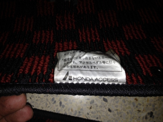 พรมลายหมากรุก hondaแท้ญี่ปุ่นสภาพสวย