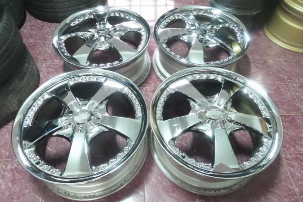 W WORK LS 105 18x7.5JJ