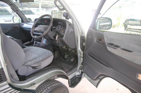 ขายรถตู้TOYOTA HIACE SUPER CUSTOM 4WD FULLTIME  1KZ-TE