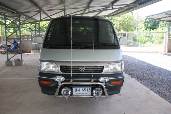 ขายรถตู้TOYOTA HIACE SUPER CUSTOM 4WD FULLTIME 1KZ-TE ขายรถตู้TOYOTA HIACE SUPER CUSTOM 4WD FULLTIME 1KZ-TE