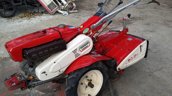 รถพรวนดิน