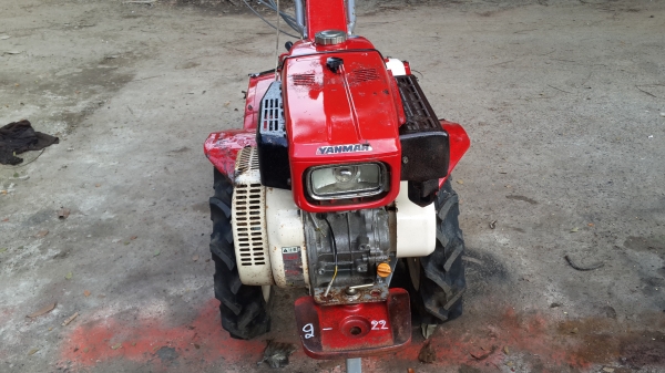 รถพรวนดิน