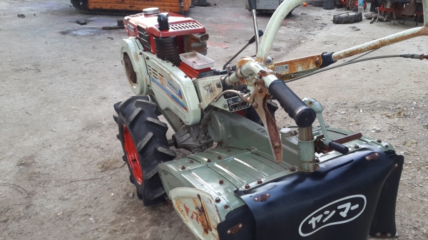 รถพรวนดิน รถพรวนดิน