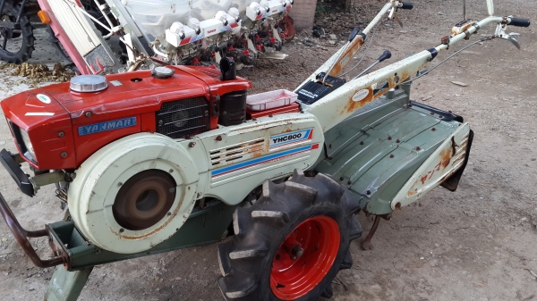 รถพรวนดิน รถพรวนดิน