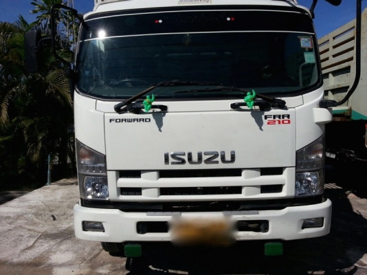 รถอีซูซุ  6  ล้อ รั้ว ( ไม่ดั้ม )  210 แรงม้า. ปี 56  ( รถวิ่ง 7x,xxx กม. )  สนใจติดต่อ 081 - 6079515