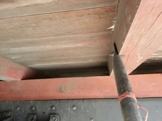 รถอีซูซุ  6  ล้อ รั้ว ( ไม่ดั้ม )  210 แรงม้า. ปี 56  ( รถวิ่ง 7x,xxx กม. )  สนใจติดต่อ 081 - 6079515