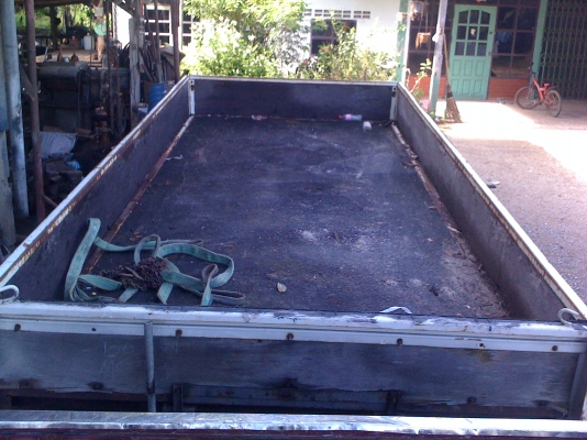 กระบะเทเลอร์ใหญ่ กว้าง 2 เมตร ยาว 4.40 เมตร