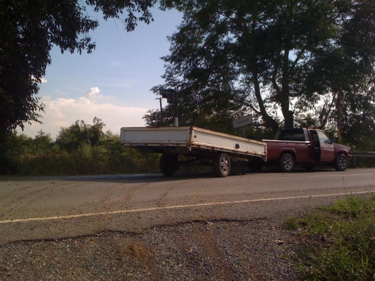 กระบะเทเลอร์ใหญ่ กว้าง 2 เมตร ยาว 4.40 เมตร