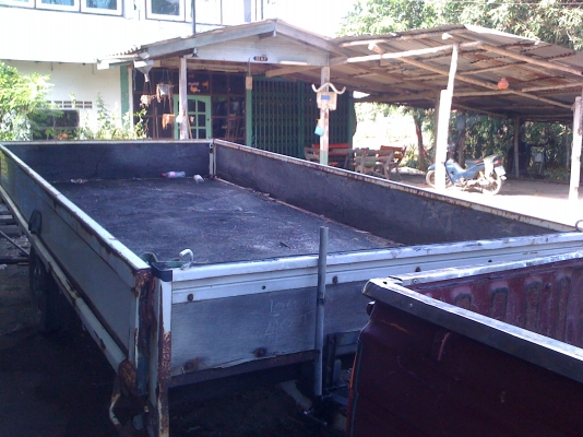 กระบะเทเลอร์ใหญ่ กว้าง 2 เมตร ยาว 4.40 เมตร