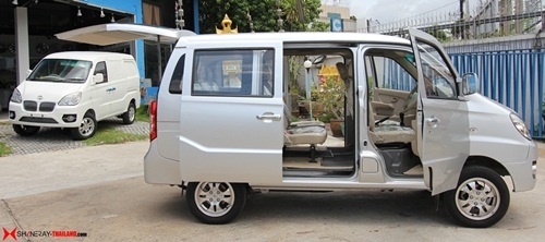 ขายรถตู้ติดแก๊สLPG รถวิ่ง1xxโล ราคาสุดพิเศษ ขายรถตู้ติดแก๊สLPG รถวิ่ง1xxโล ราคาสุดพิเศษ