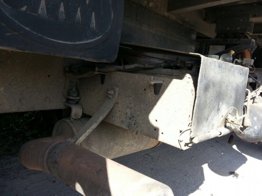 รถนิสสัน 10 ล้อดั้ม  CW430  290 แรงม้า. ( ขายแม่ , ลูก )   สนใจติดต่อ 081 - 6079515