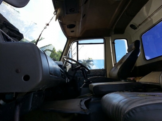 รถนิสสัน 10 ล้อดั้ม  CW430  290 แรงม้า. ( ขายแม่ , ลูก )   สนใจติดต่อ 081 - 6079515