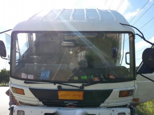 รถนิสสัน 10 ล้อดั้ม  CW430  290 แรงม้า. ( ขายแม่ , ลูก )   สนใจติดต่อ 081 - 6079515