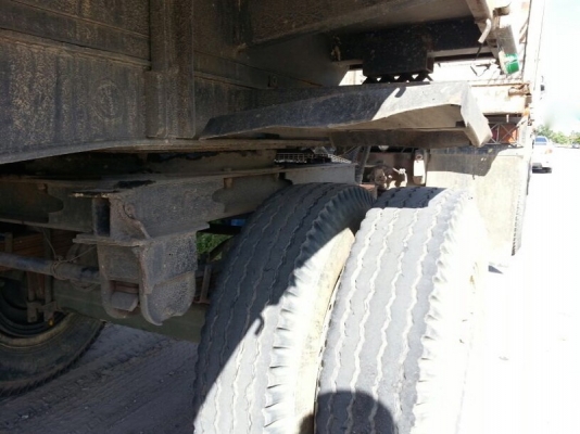 รถนิสสัน 10 ล้อดั้ม  CW430  290 แรงม้า. ( ขายแม่ , ลูก )   สนใจติดต่อ 081 - 6079515