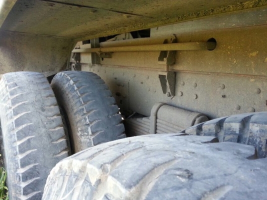 รถนิสสัน 10 ล้อดั้ม  CW430  290 แรงม้า. ( ขายแม่ , ลูก )   สนใจติดต่อ 081 - 6079515