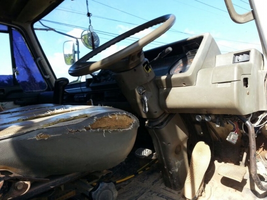 รถนิสสัน 10 ล้อดั้ม  CW430  290 แรงม้า. ( ขายแม่ , ลูก )   สนใจติดต่อ 081 - 6079515