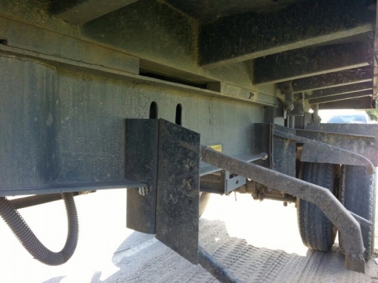 รถนิสสัน 10 ล้อดั้ม  CW430  290 แรงม้า. ( ขายแม่ , ลูก )   สนใจติดต่อ 081 - 6079515