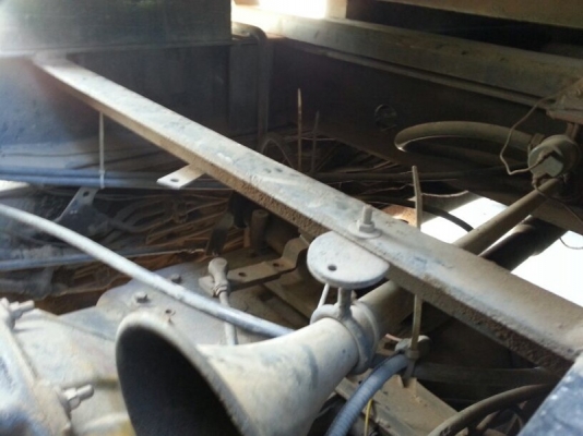 รถนิสสัน 10 ล้อดั้ม  CW430  290 แรงม้า. ( ขายแม่ , ลูก )   สนใจติดต่อ 081 - 6079515