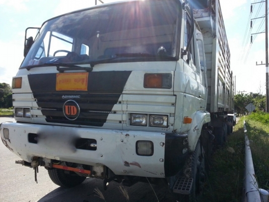 รถนิสสัน 10 ล้อดั้ม  CW430  290 แรงม้า. ( ขายแม่ , ลูก )   สนใจติดต่อ 081 - 6079515