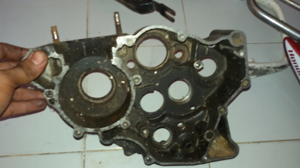 ขายแท็งเครื่องด้านขวาMTX125r ครับราคา350บาท