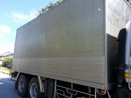 รถฮีโน่  10  ล้อตู้เย็น  FL1J  210 แรงม้า. ปี 42  สนใจติดต่อ  081 - 6079515