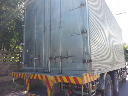 รถฮีโน่  10  ล้อตู้เย็น  FL1J  210 แรงม้า. ปี 42  สนใจติดต่อ  081 - 6079515