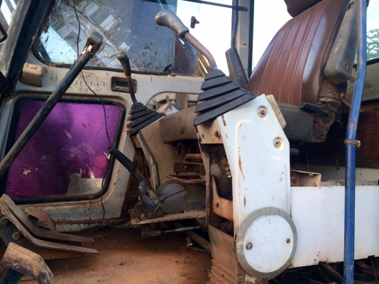 KOBELCO 220 รุ่น 3 ถูกๆ 400000 บาท