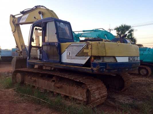 KOBELCO 220 รุ่น 3 ถูกๆ 400000 บาท