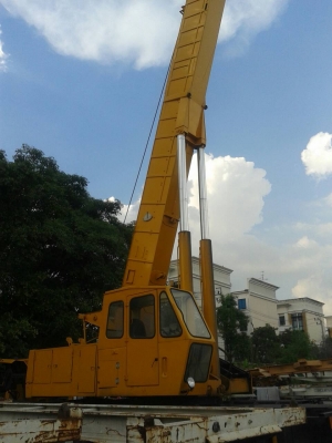 KATO เครน45ตัน มีเล่ม พร้อมใช้