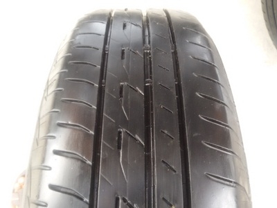 ขายล้อแม็กNISSAN Marchขอบ15 พร้อมยางปี 13   4 ล้อ