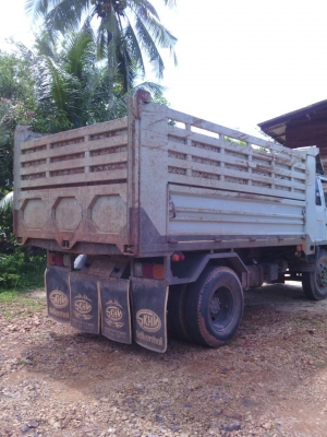 ISUZU ROCKY ดั๊ม เครื่อง165 แรง ยาง 900 ปี39 กระบะยาว 4ม. เครื่องดี ครัทซีสวยมาก ขาย550,000 บาท