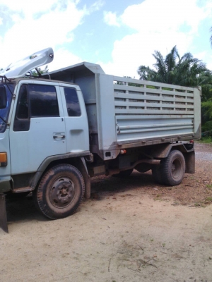 ISUZU ROCKY ดั๊ม เครื่อง165 แรง ยาง 900 ปี39 กระบะยาว 4ม. เครื่องดี ครัทซีสวยมาก ขาย550,000 บาท