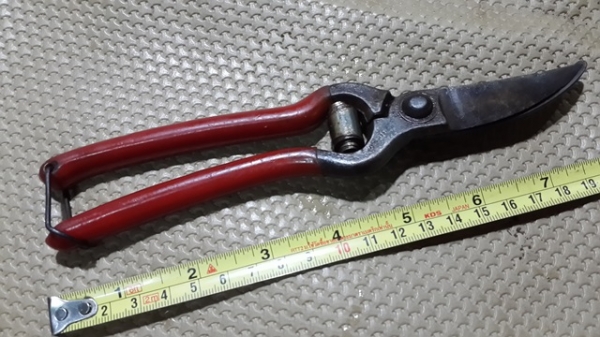 กรรไกร แต่งกิ่ง เยอร์มัน ครับ