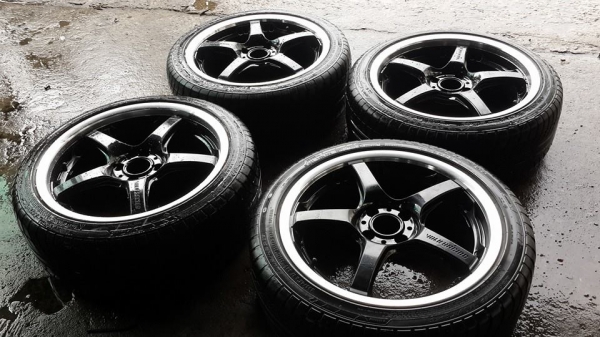 Volk GTS ขอบ 17 4รู100 พร้อมยาง 205/45/17 ปี11