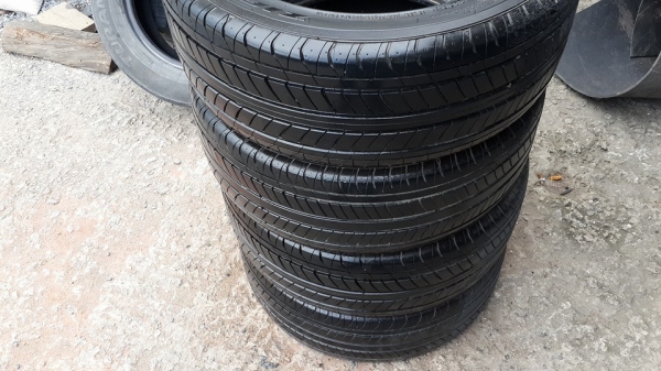 ยาง\% ดอกสวยๆแน่นๆ Falken 195/55/15 ปี13