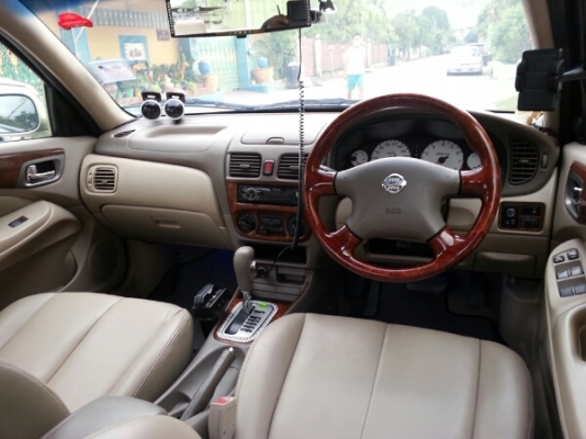 นิสสันนีโอ 1.8 ปี04 ABS AIRBAG ออโต่ รถสวย ไฟแต่งทั้งคัน